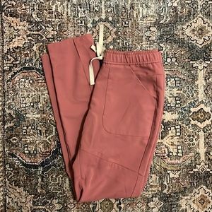 FIGS mauve scrub pants